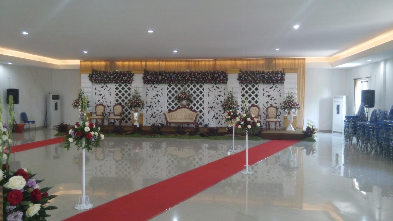 Hotel Transit Пасуруан Екстериор снимка